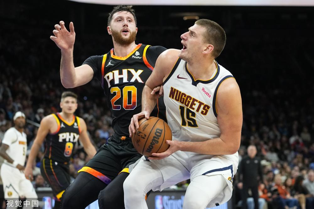 表现出色 表现出色