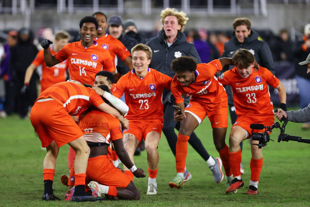 门球队在关 门球队在关