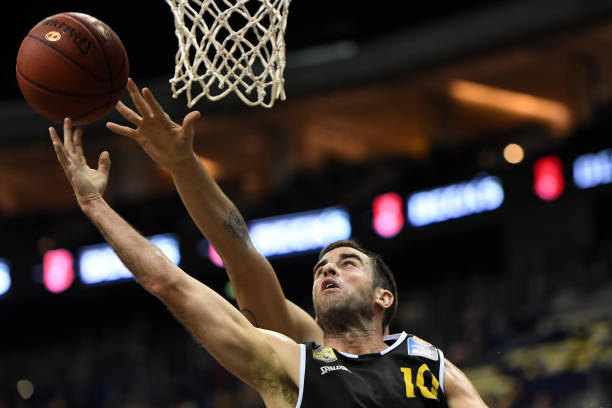 球员提供更 球员提供更